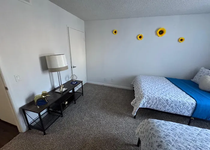 Mario, Disney & Not Themed Loft Universal Studios 10Min Loft Apartment